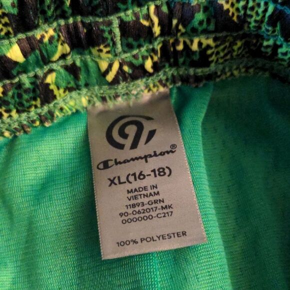 Hanes Green and Black Athletic Shorts with Digital Camouflage - Picture 6 of 6